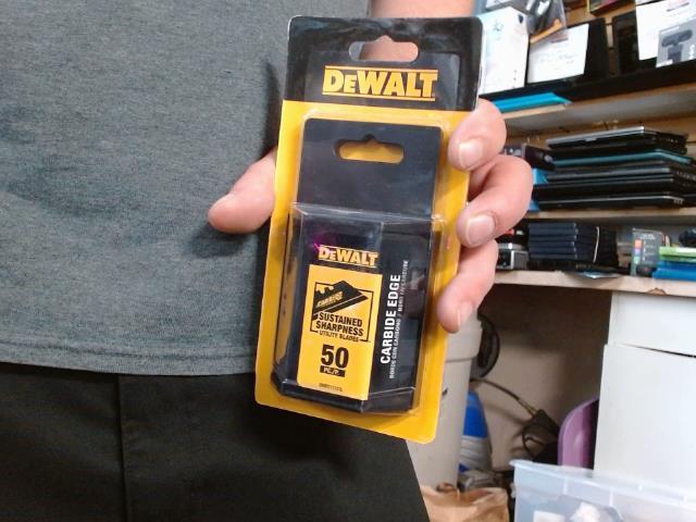 Dewalt utility blades