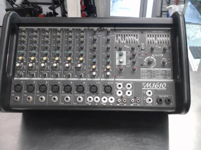 Mixer console yorkville 2x800w m1610