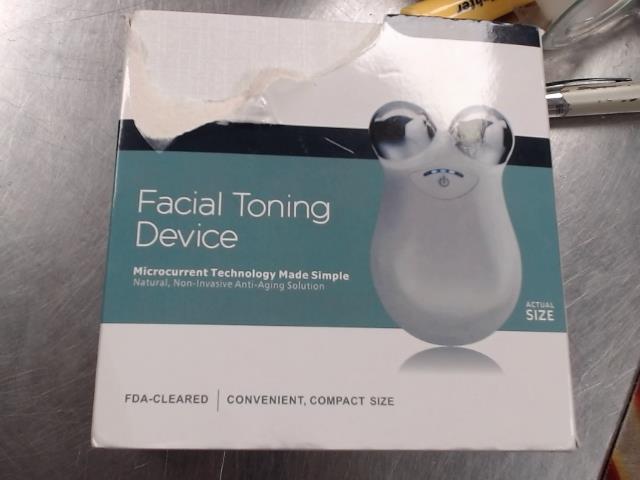 Facial toning device