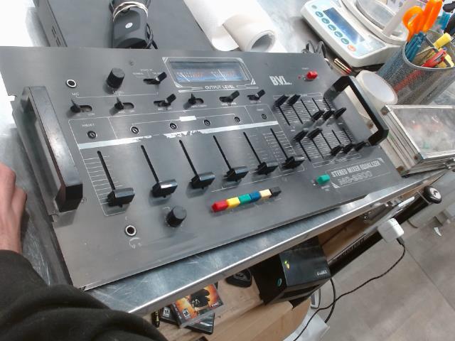 Mixer eq stereo