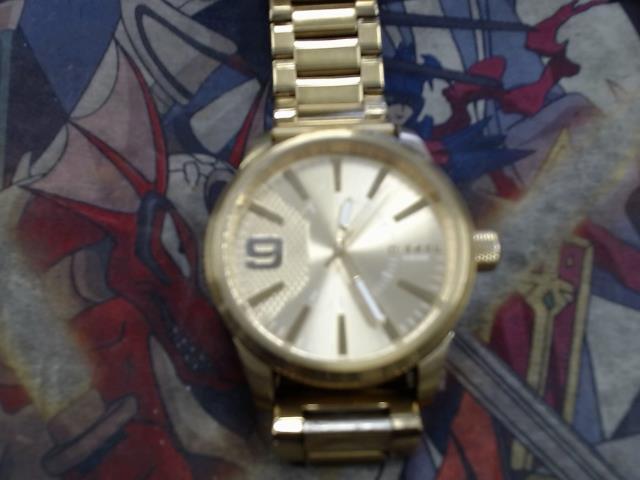 Montre gold metal