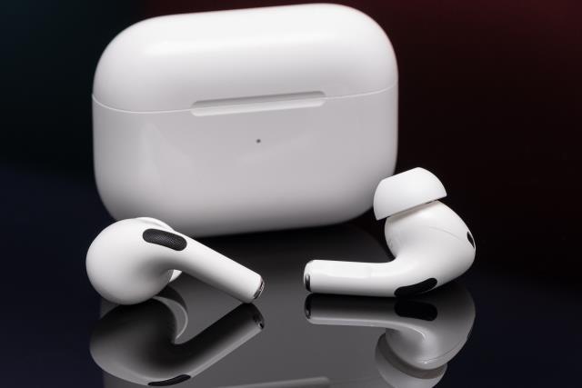 Apple airpods pro 1st gen