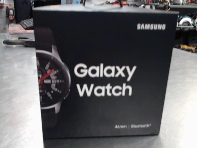 Samsung galaxy watch avec boite