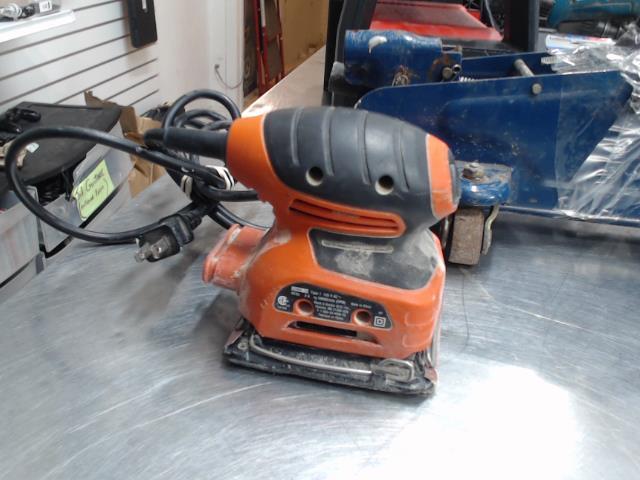 Sableuse black&decker orange filaire