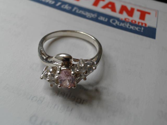 Bague en argent pierre rose et zircons