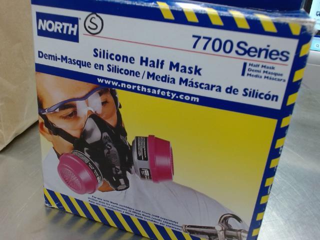 Silicone half mask series 7700 neuf