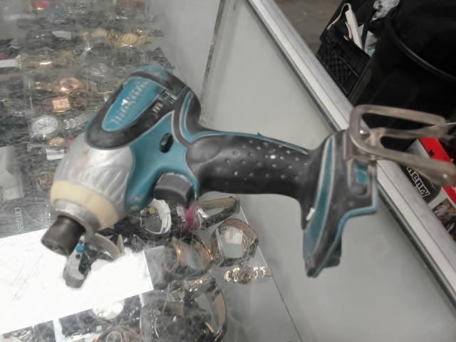 Impact drill makita