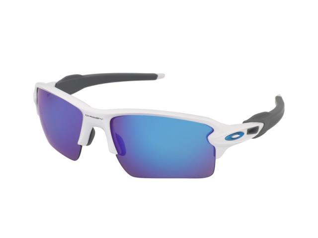 Lunette de soleil oakley blanche