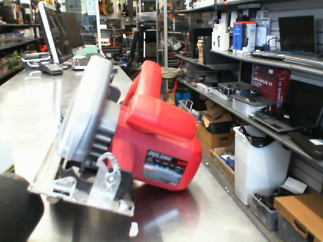 Skilsaw a fil rouge