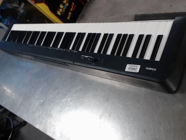 Piano casio noire   52 key