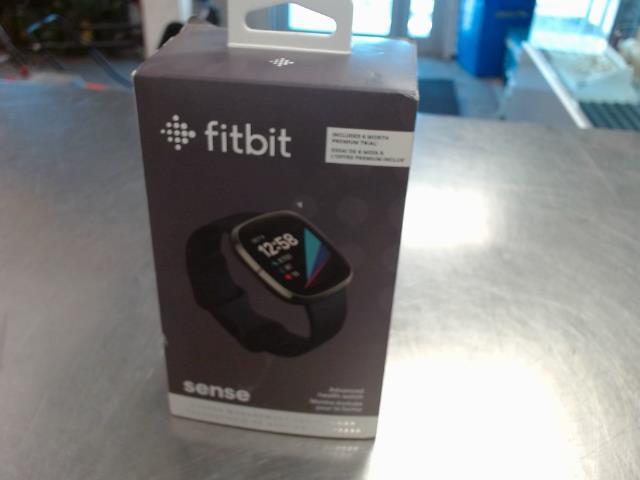 Montre fitbit sense dans boite avec fil