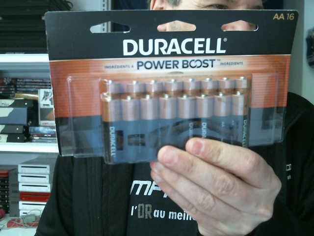 Paquet de 16 batteries aa