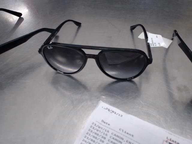 Lunette rayban