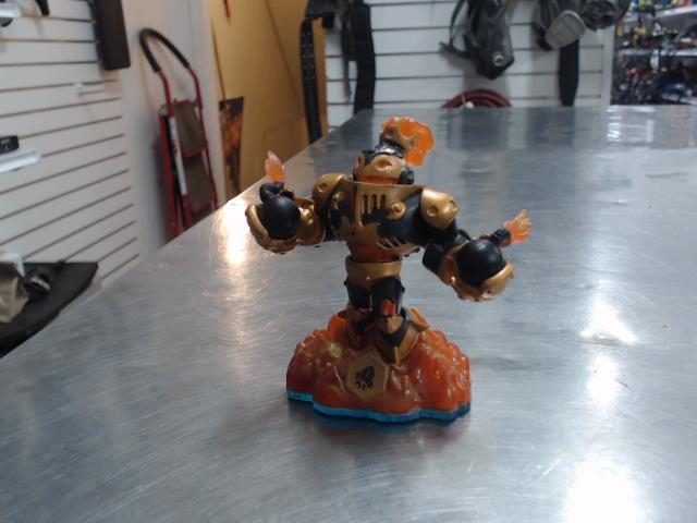 Figurine skylanders blast zone