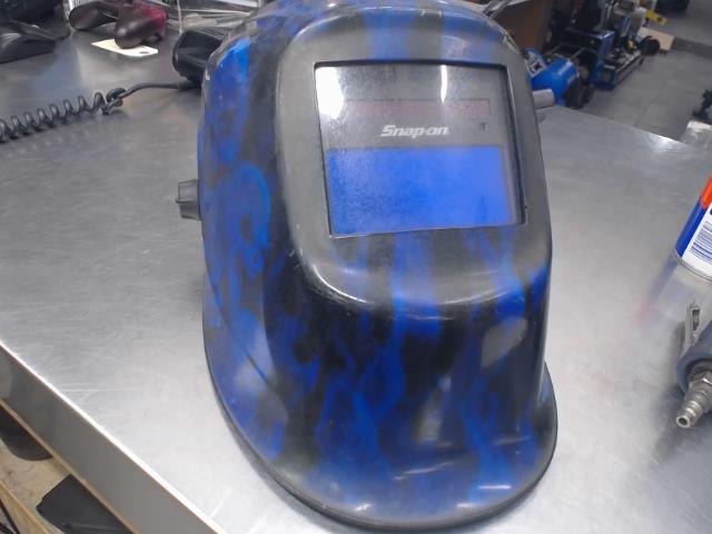 Welding helmet snapon blue skulls