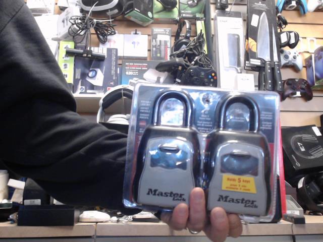 Masterlock portable lock box