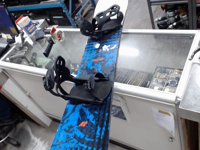 Snowboard+fix noir neuf