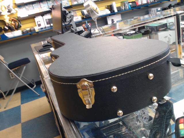 Case dure pour guitare accoustique