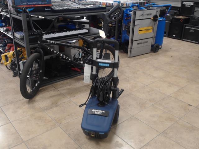 Machine a pression 1800psi