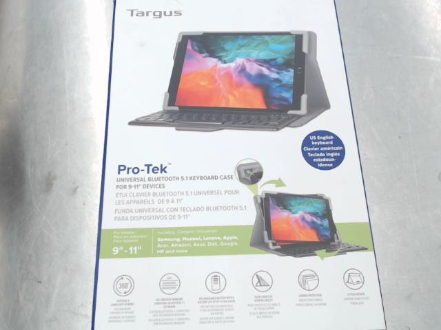 Targus pro tech case with keyboard