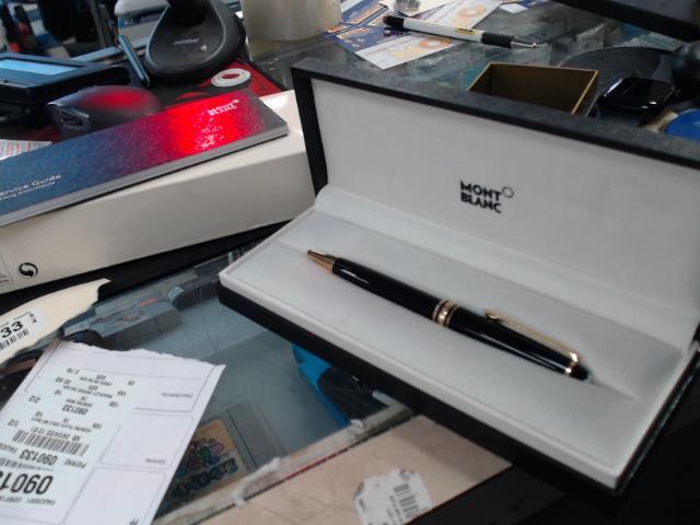 Ball point pen +case+papier+box