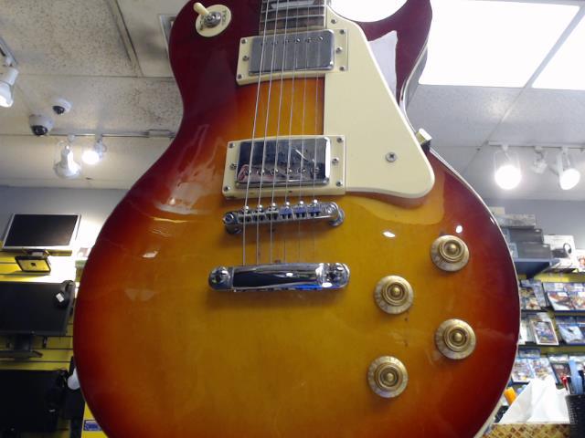 Guit electique style gibson