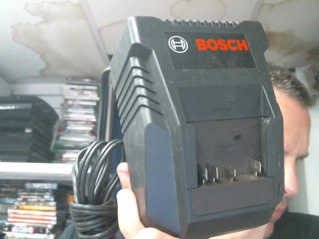 Chargeur de batterie bosch