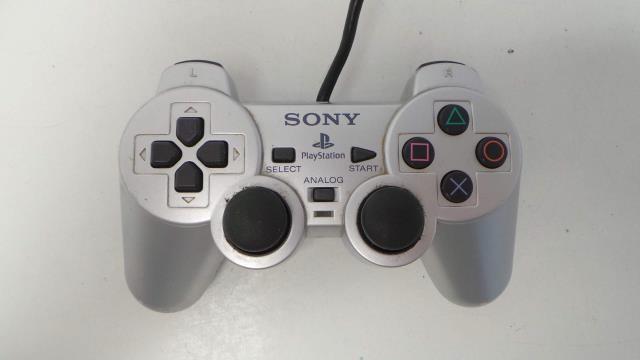 Manette de ps2 avec fil grise