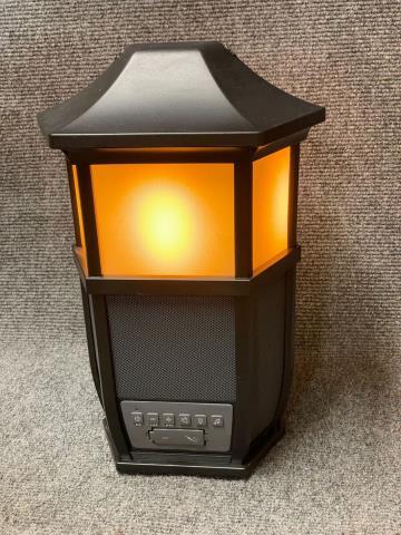 Acoustic research lamp speaker