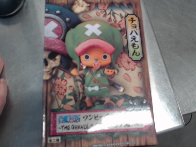 Figurine one piece chopper