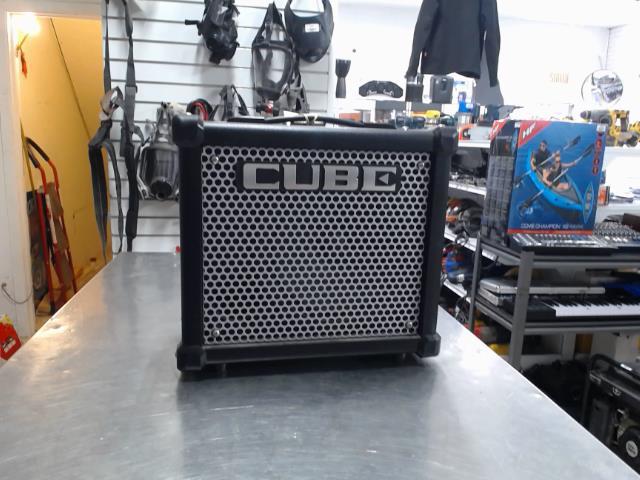 Ampli cube