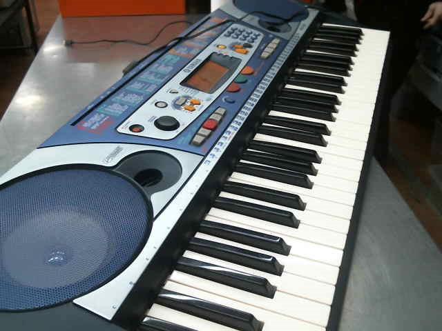 Piano bleu yamaha teste