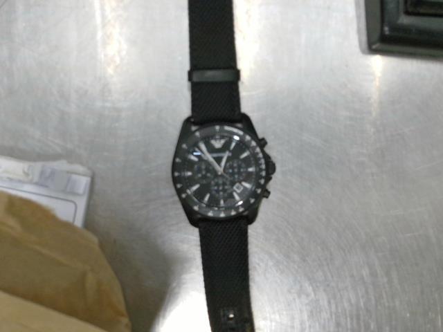 Montre homme noir