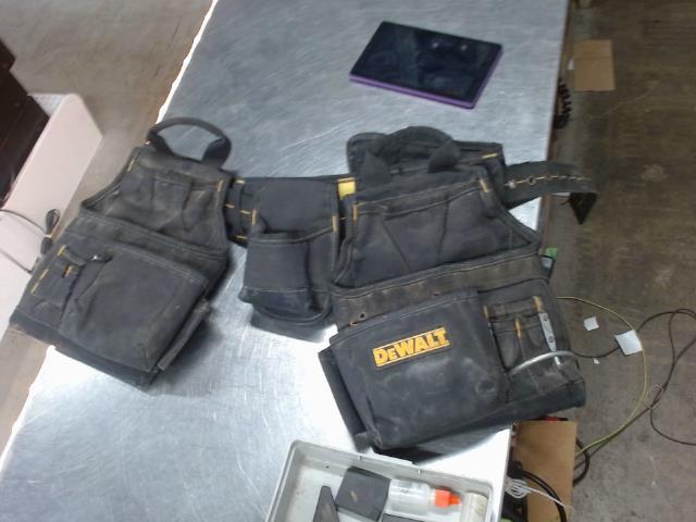 Pouch de construction dewalt