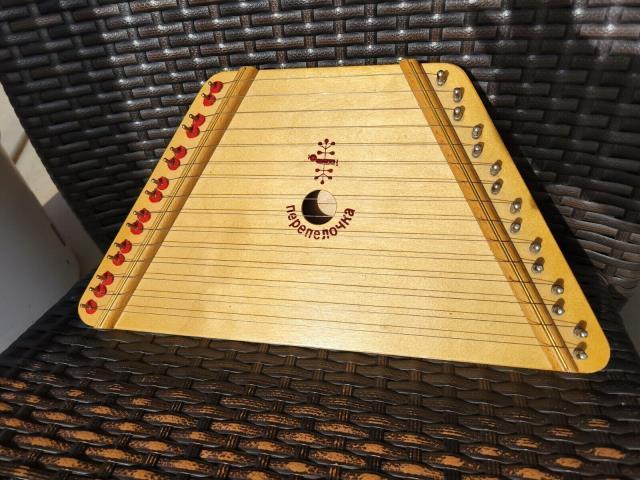 Music maker lap harp wooden stringed