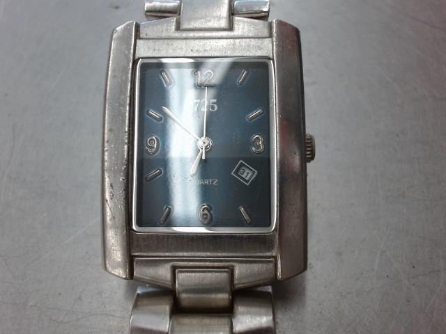 Montre rectangulaire en stainless