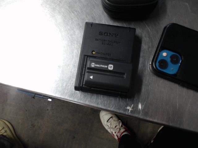 Chargeur de batterie sony bc-vm10+ batt