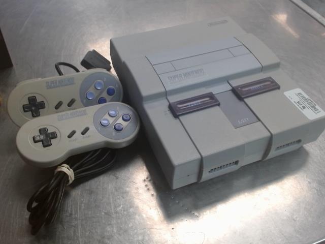 Super nintendo + 2 manettes/no cables