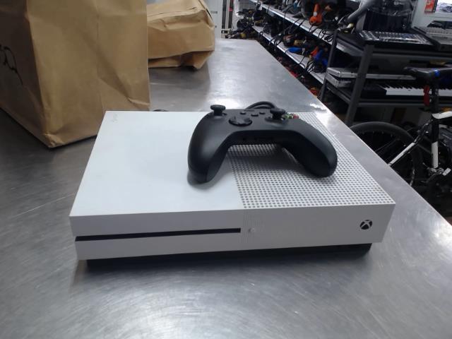 Xbox one 500 gb + man + fil