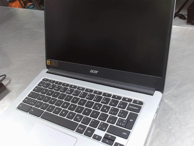 Laptop acer av charge dans boite