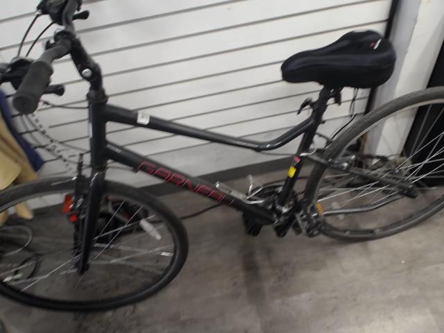 Gearneau blk road bike