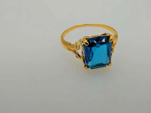 BAGUE EN OR 10KT