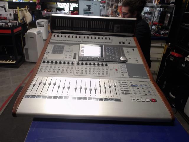 Console tascam