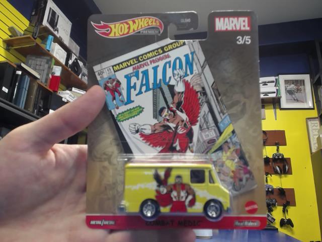 Hotwheels marvel combat medic the falcon