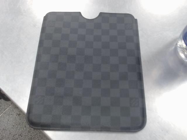 Case for ipad lv noire