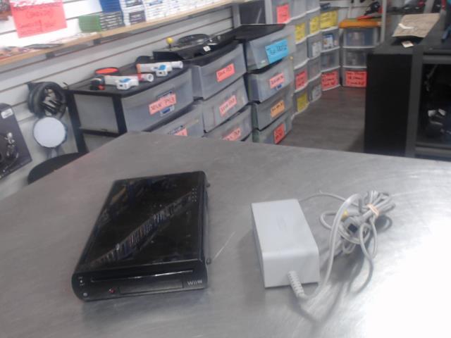 Consolw wii u+power supply no remote/acc