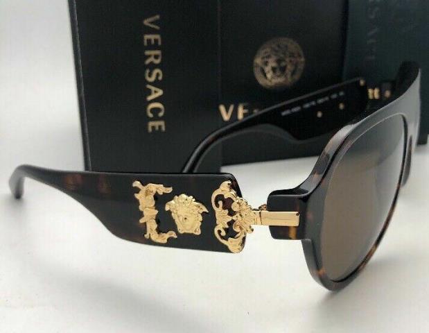 Lunette deja apporter 80$ versace noir