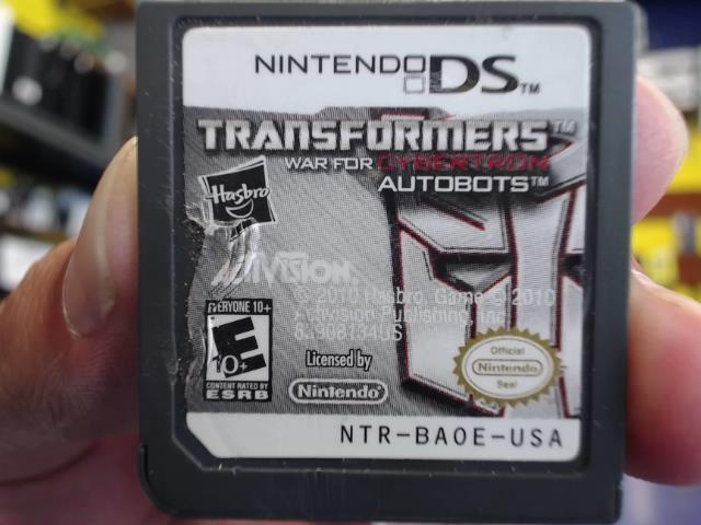 Transformers war for cybertron