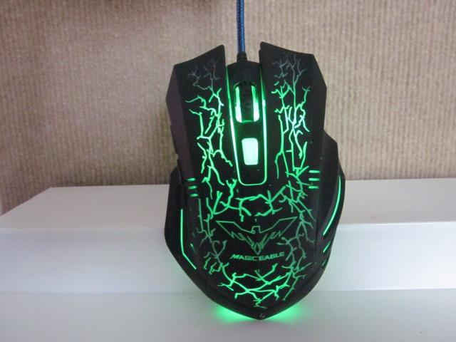 Souris gaming magic eagle