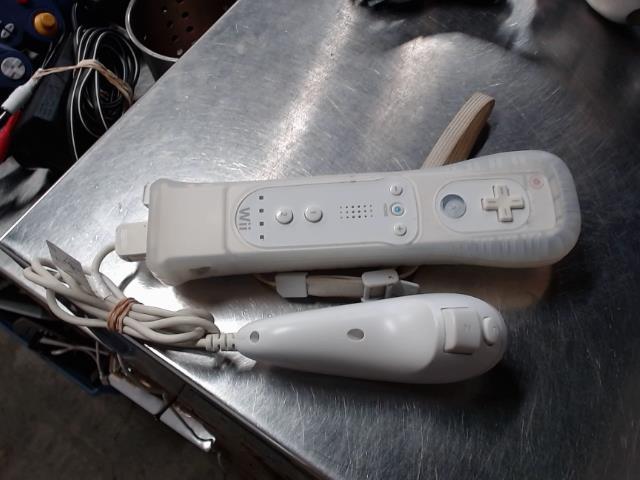 Wiimote with nunchuk + motion plus